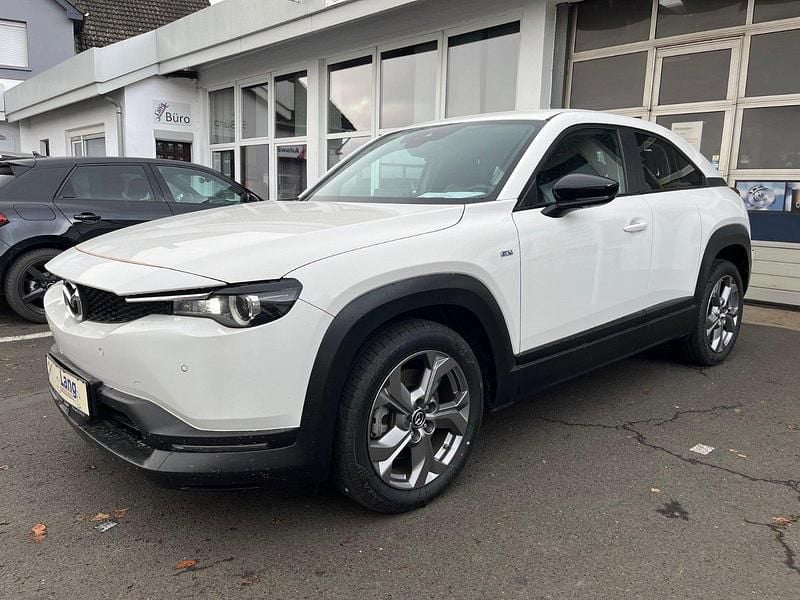 Weiß Gebraucht 2023 Mazda MX30 Prime-Line SUV | 15.280 € (Superpreis) - Bild 1/4