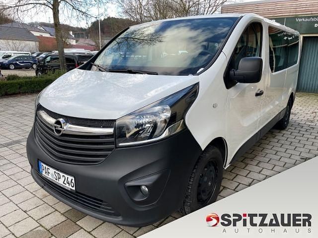Weiss Gebraucht 2017 Opel Vivaro Van / Kleinbus | 10.900 € (Etwas zu teuer) - Bild 1/4