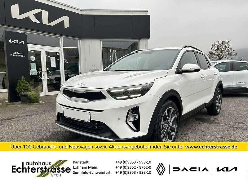 Schneeweiß Neu 2025 Kia Stonic Spirit SUV | 24.612 € (Fairer Preis) - Bild 1/4