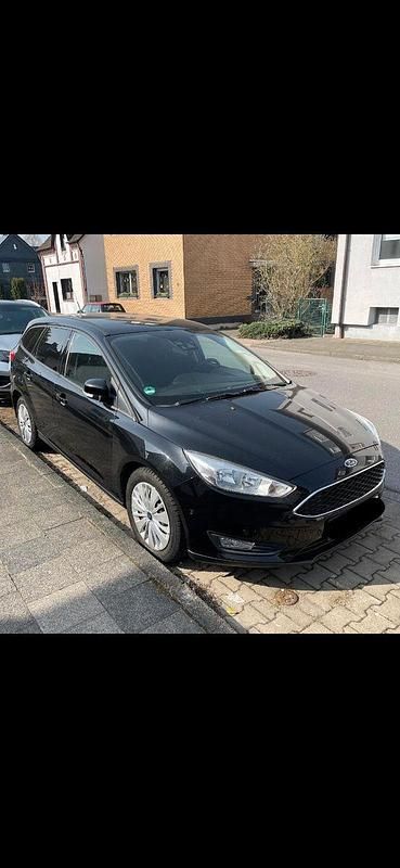 Gebraucht Ford Focus Business Edition 125 PS (91 kW) 2016 Schwarz Kombi