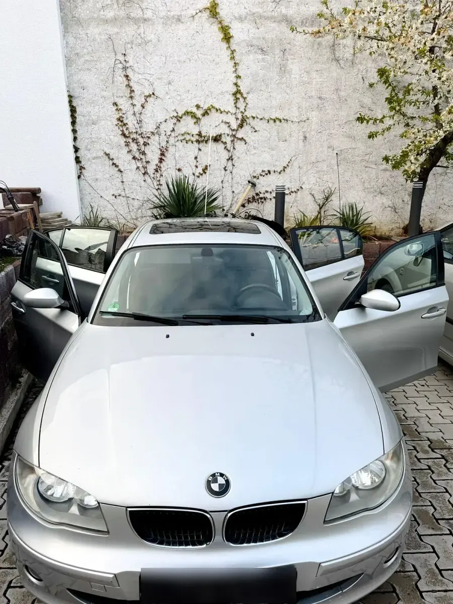 Gebraucht BMW 118 129 PS (94 kW) 2006 Grau Kleinwagen