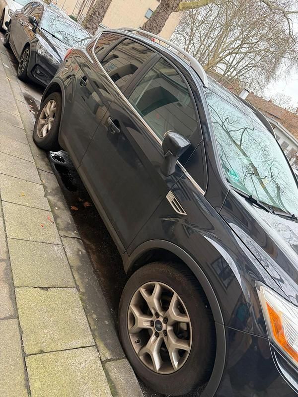 Gebraucht Ford Kuga 150 PS (110 kW) 2011 Schwarz SUV