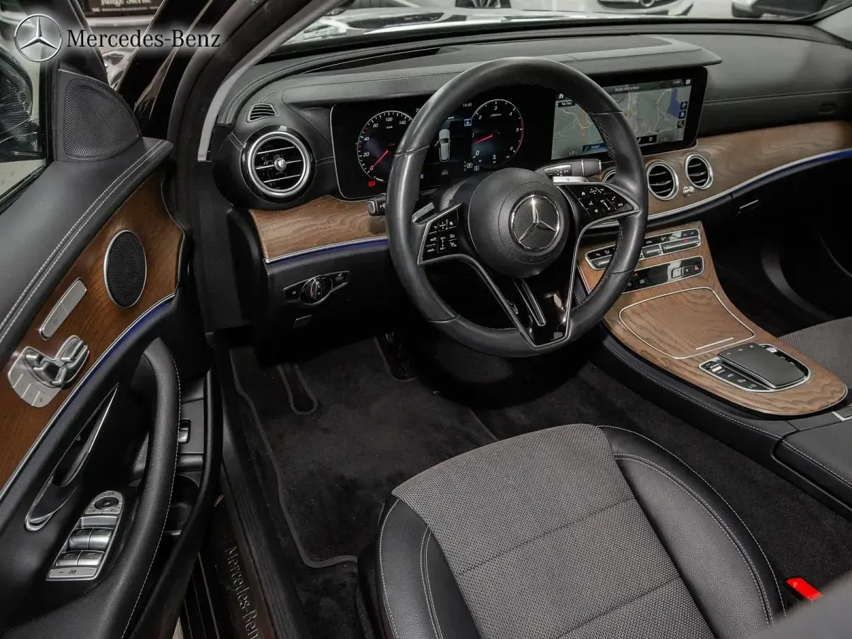 Gebraucht Mercedes E400 330 PS (242 kW) 2022 Nautikblau metallic Kombi