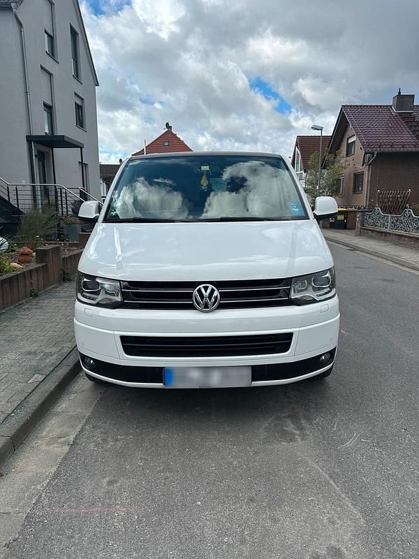 Gebraucht VW Multivan Edition 179 PS (131 kW) 2014 Weiß Van / Kleinbus