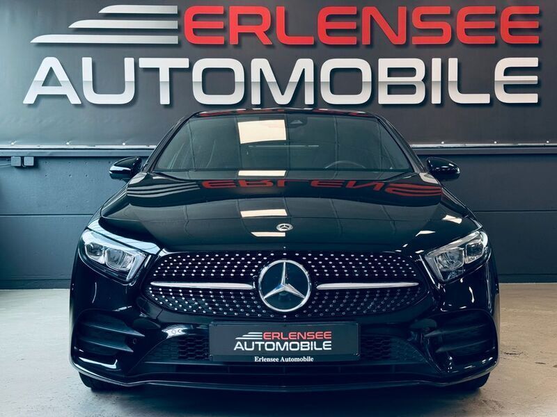 Schwarz Gebraucht 2020 Mercedes A250 AMG line Limousine | 23.790 € (Fairer Preis) - Bild 1/4
