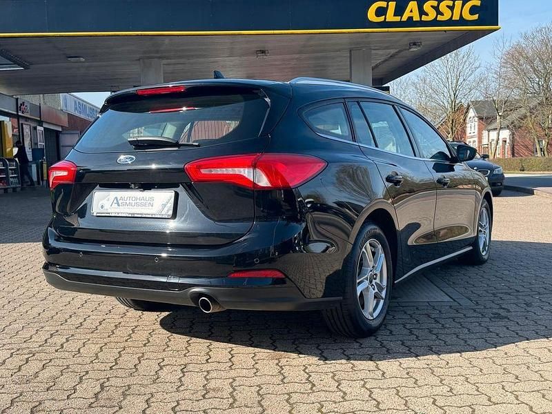 Gebraucht Ford Focus Cool & Connect 120 PS (88 kW) 2020 Schwarz Kombi