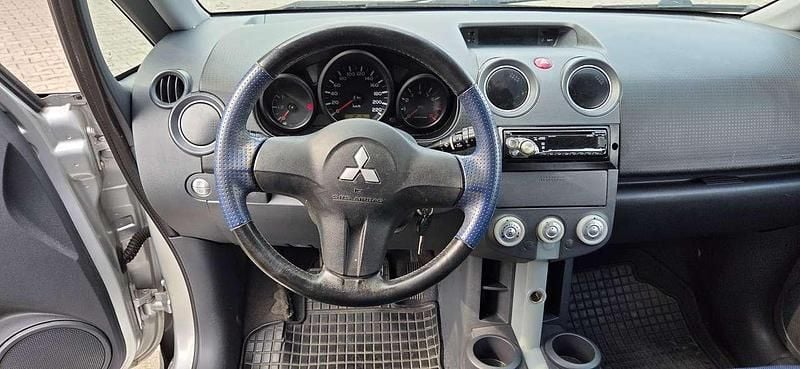 Gebraucht Mitsubishi Colt Motion 95 PS (69 kW) 2006 Haagsilber (m) Kleinwagen