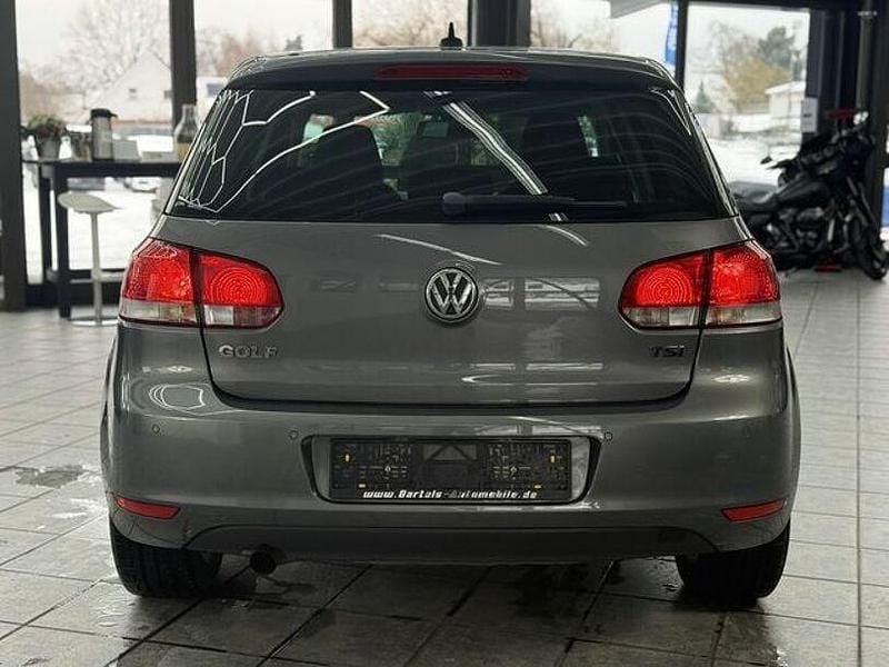 Second-hand VW Golf VI Style 105 CP (77 kW) 2011 Gri Hatchback