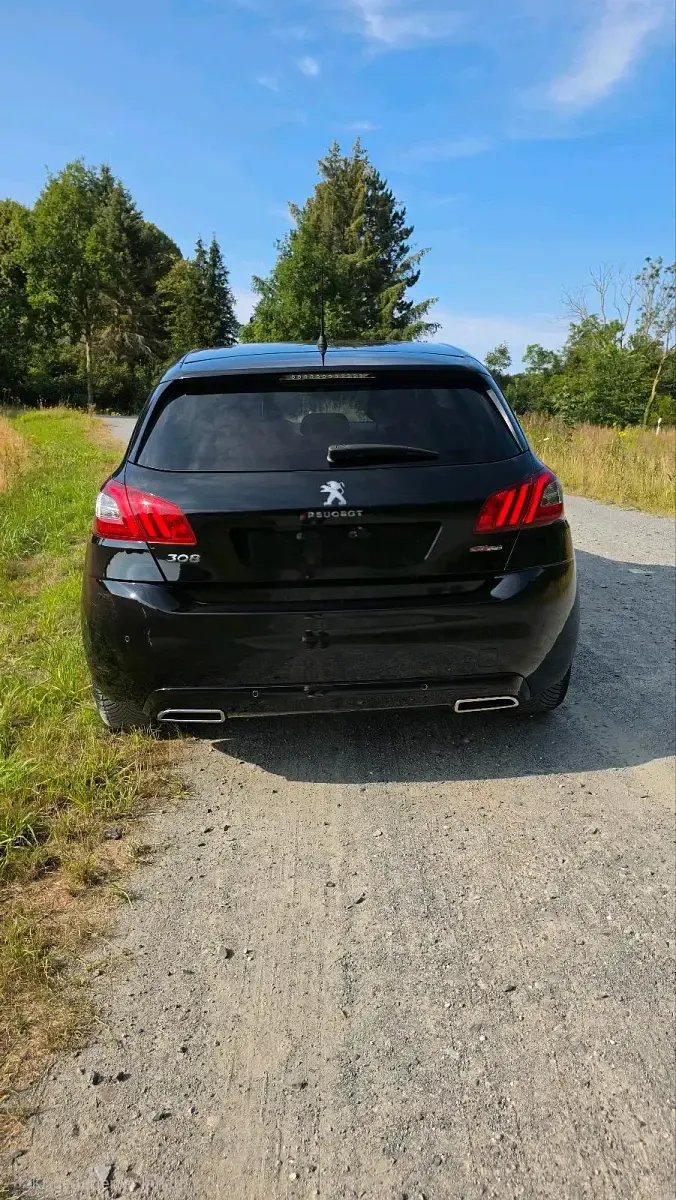 Gebraucht Peugeot 308 GT-line 130 PS (95 kW) 2017 Schwarz Limousine