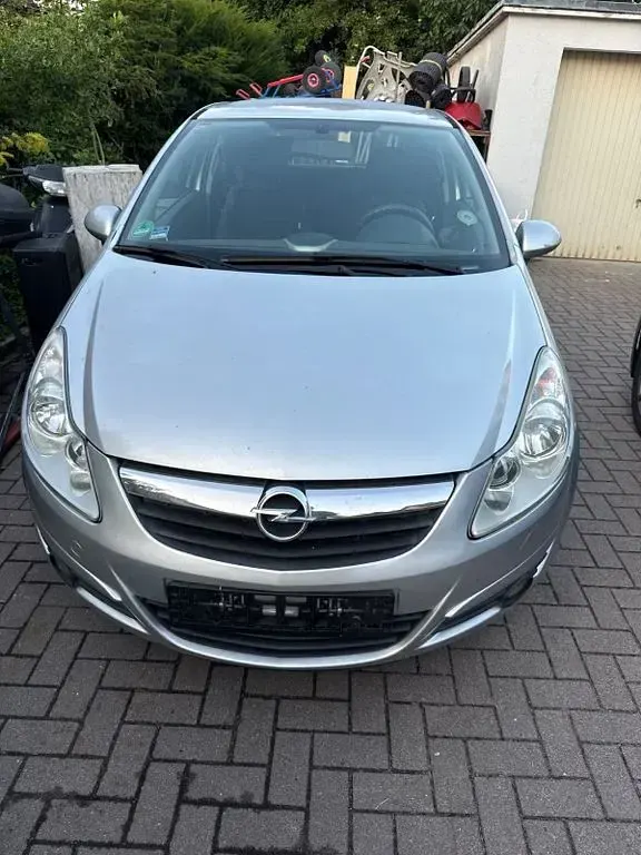 Gebraucht Opel Corsa 60 PS (44 kW) 2007 Silber Kleinwagen