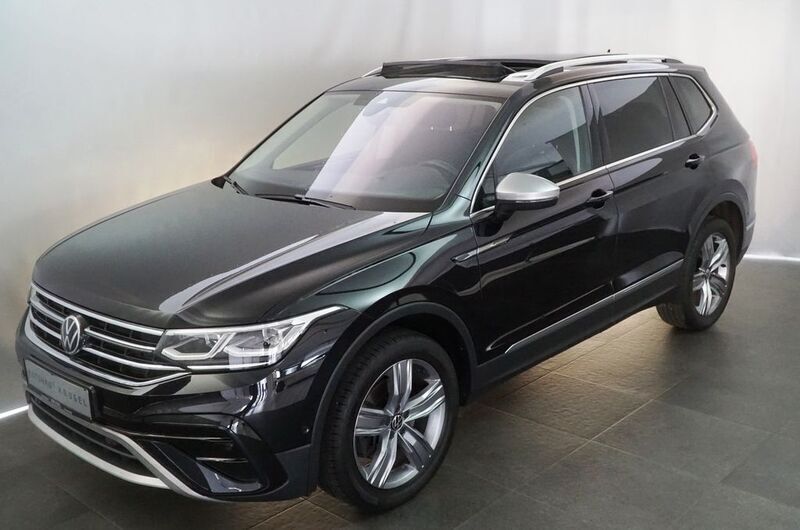 Gebraucht VW Tiguan Allspace Elegance 200 PS (147 kW) 2023 Schwarz SUV
