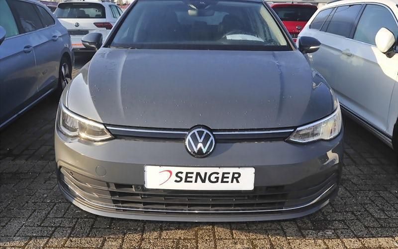 Gebraucht VW Golf VIII Move 110 PS (80 kW) 2023 Delfingrau Kombi