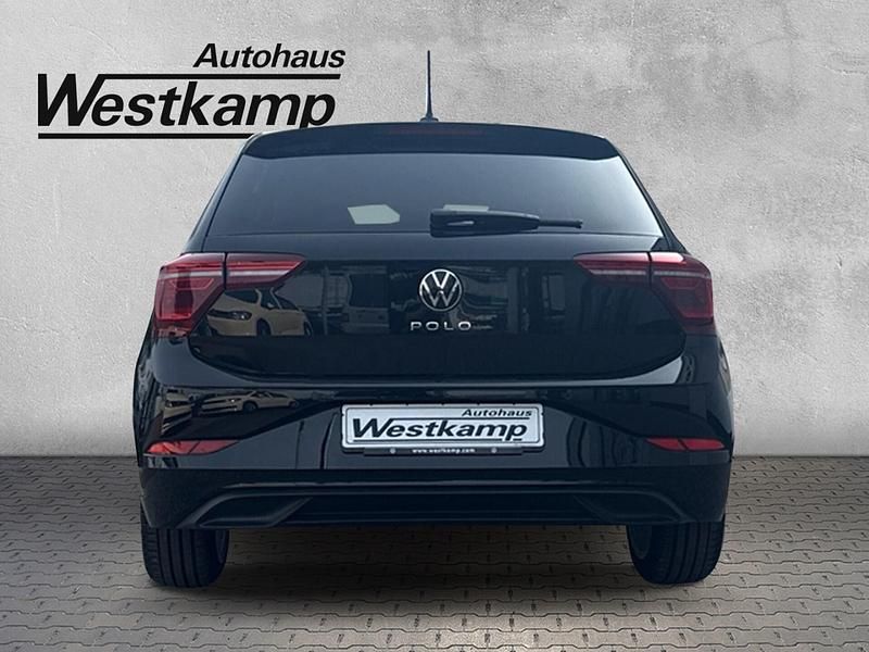 Gebraucht VW Polo Style 95 PS (69 kW) 2024 Deep black perleffekt Kleinwagen