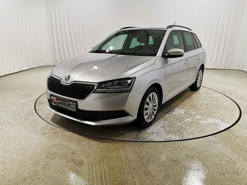 Gebraucht Skoda Fabia Ambition 95 PS (69 kW) 2022 Brilliantsilber metallic Kleinwagen