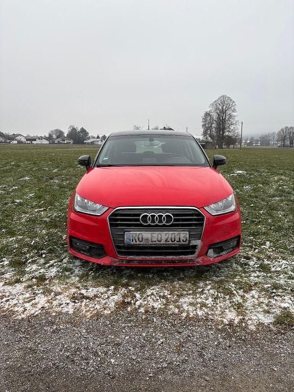 Rot Gebraucht 2015 Audi A1 Sportback Kleinwagen | 10.850 € (Fairer Preis) - Bild 1/4