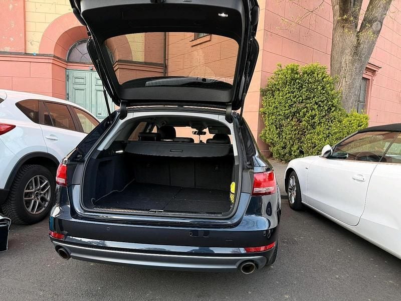 Gebraucht Audi A4 190 PS (139 kW) 2017 Blau Kombi