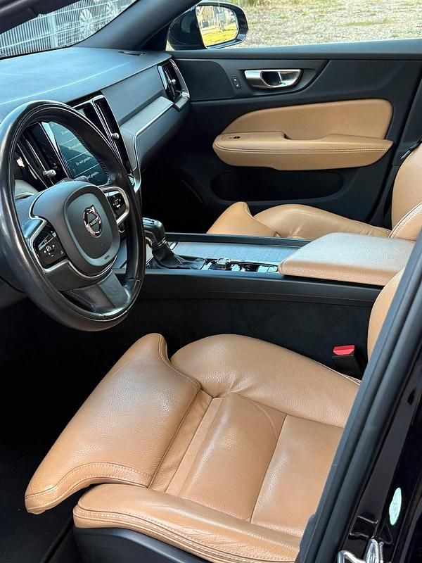 Gebraucht Volvo V60 CC 190 PS (139 kW) 2020 Schwarz Kombi