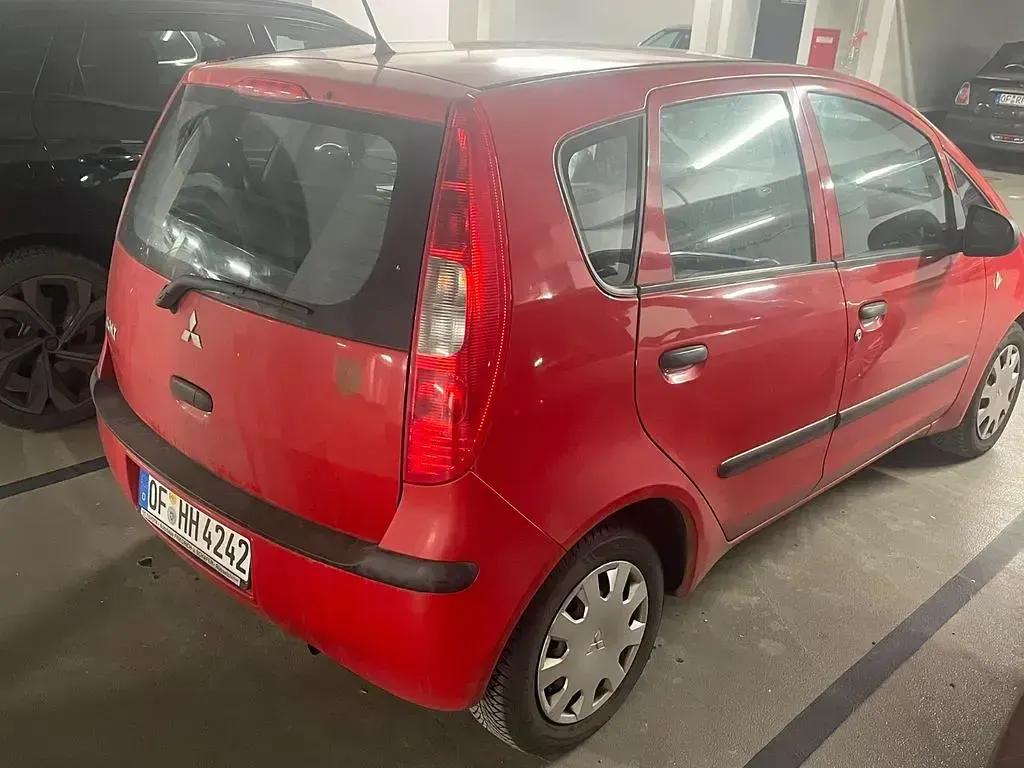 Gebraucht Mitsubishi Colt Inform 75 PS (55 kW) 2006 Rot Limousine