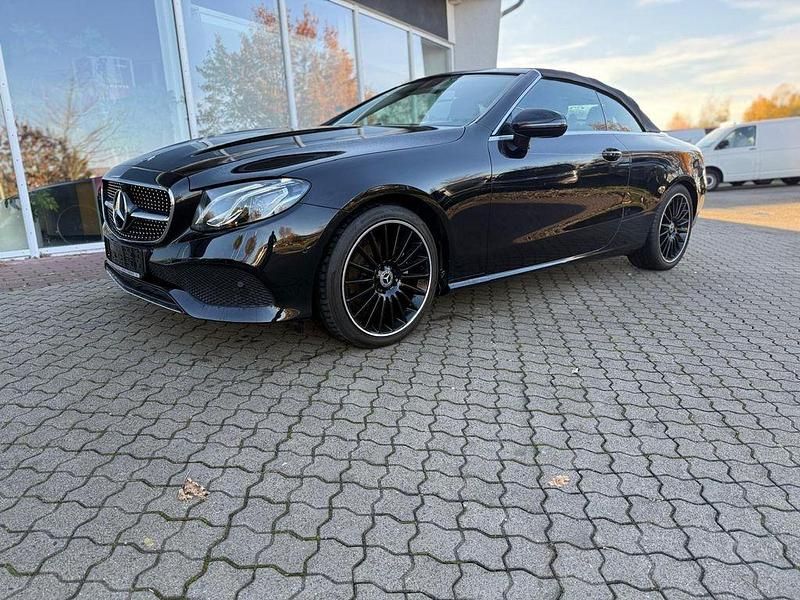 Second-hand Mercedes E200 184 CP (135 kW) 2017 Negru Cabrio