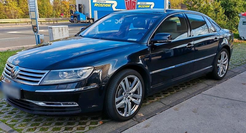 Schwarz Gebraucht 2012 VW Phaeton Limousine | 18.000 € - Bild 1/4