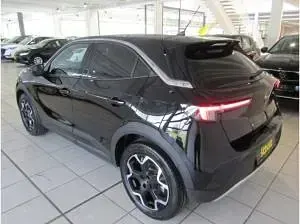 Gebraucht Opel Mokka-e Ultimate 100 kW (136 PS) 2024 Schwarz (lackierung schwarz perla nera/typ aussenverkl) SUV