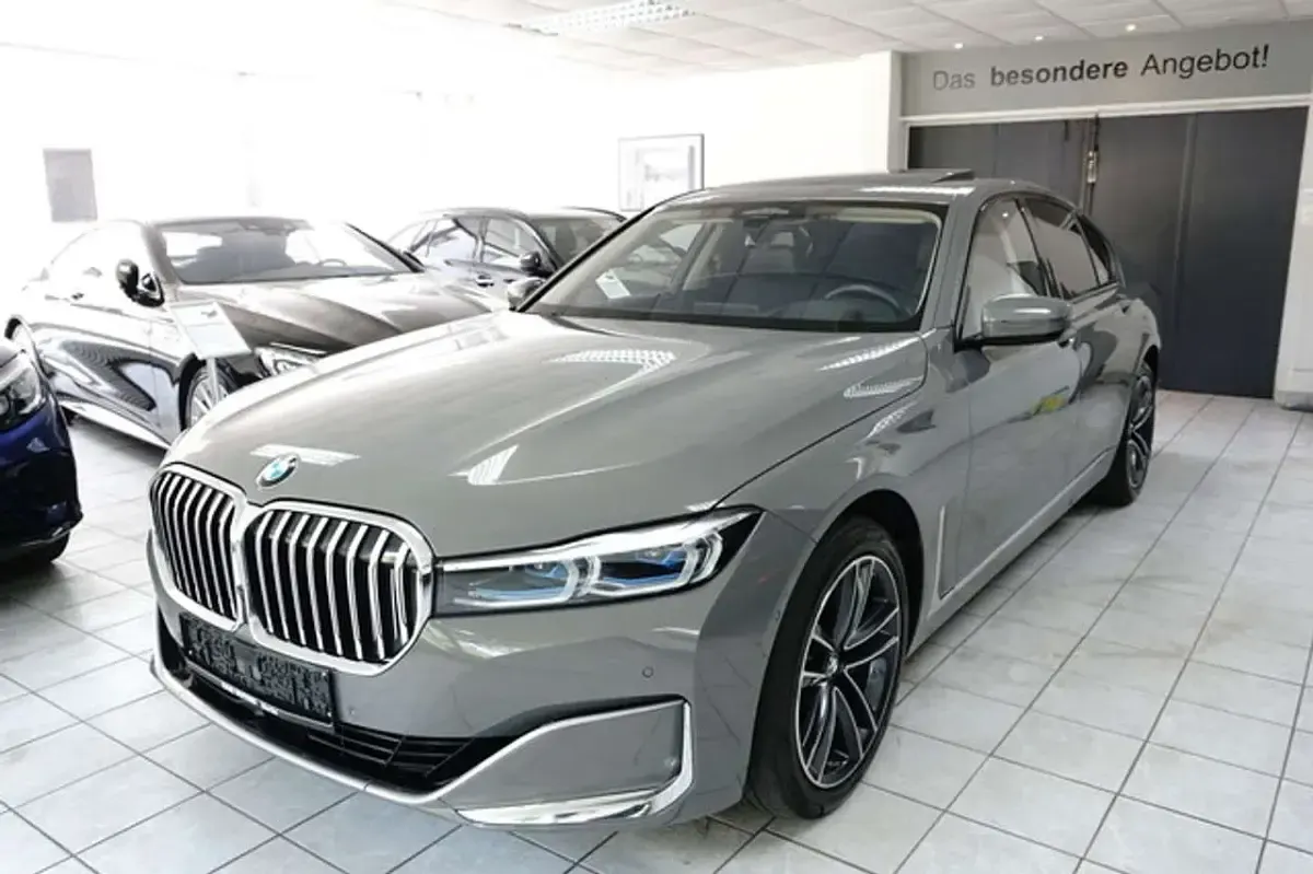 Usata BMW 740 Performance 320 CV (235 kW) 2020 Grigio Berlina