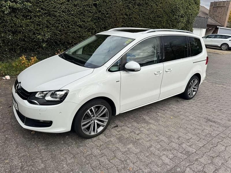 Weiß Gebraucht 2014 VW Sharan Cup Van / Kleinbus | 12.900 € (Guter Preis) - Bild 1/4