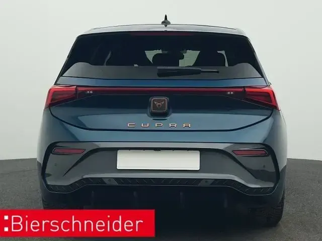 Używany Cupra Born 150 kW (204 KM) 2024 Niebieski Hatchback