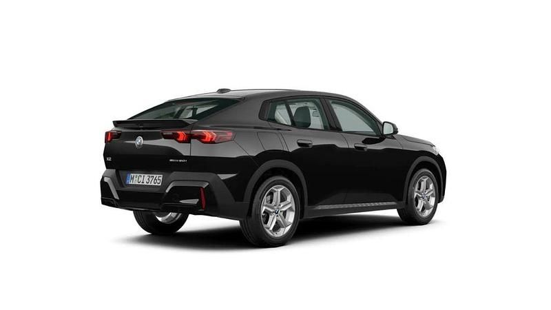 Neu BMW X2 170 PS (125 kW) 2025 Schwarz uni SUV