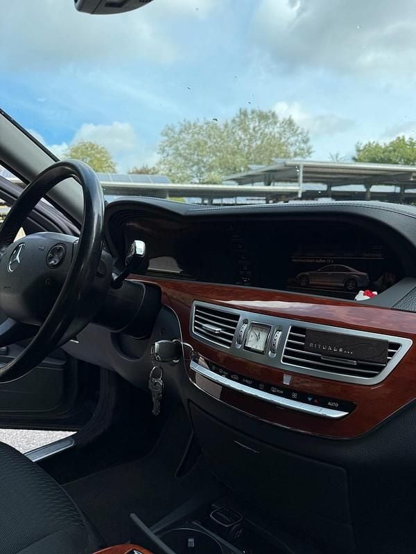 Gebraucht Mercedes S320 235 PS (172 kW) 2006 Blau Limousine