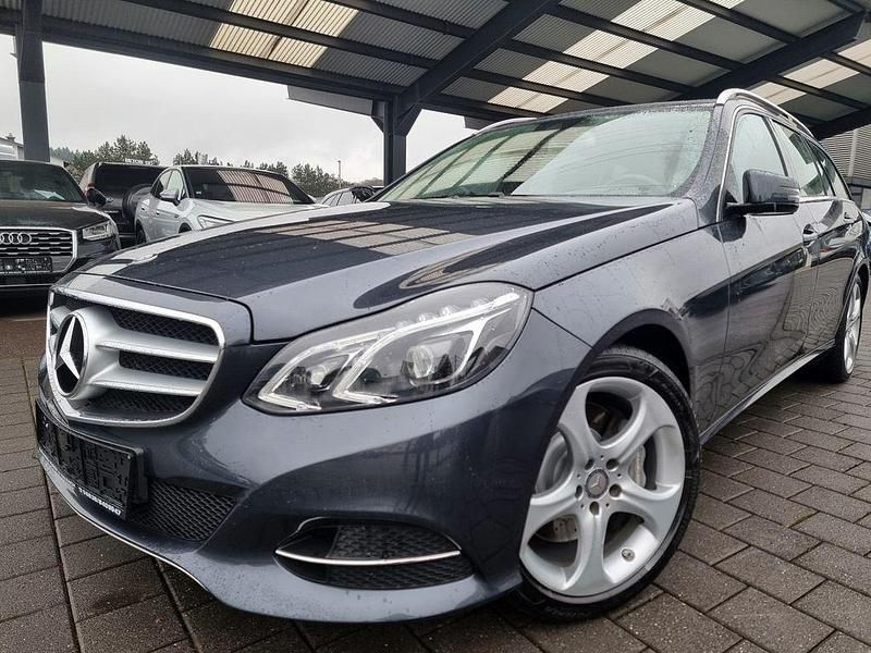 Gebraucht Mercedes E350 Sport 258 PS (189 kW) 2015 Grau Limousine