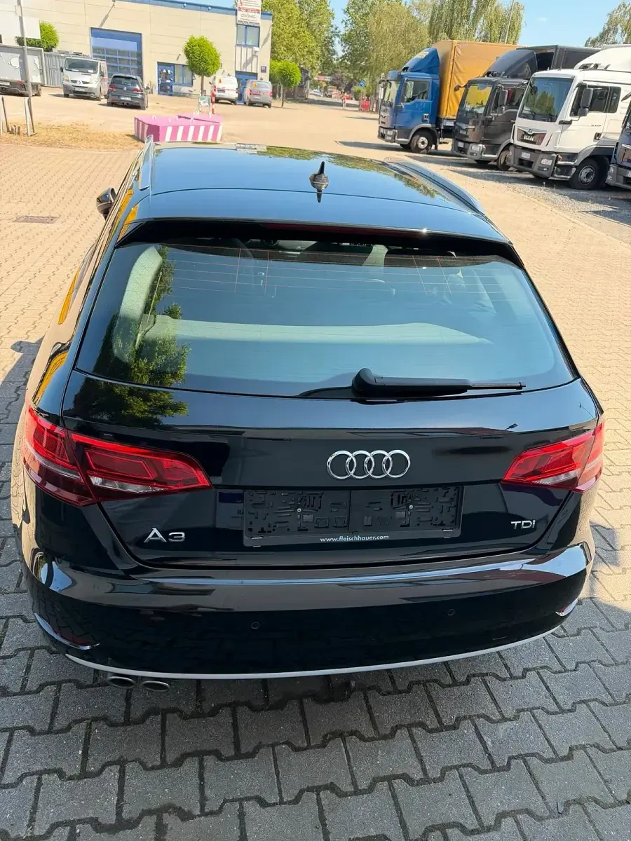 Gebraucht Audi A3 150 PS (110 kW) 2018 Schwarz Limousine