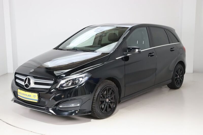 Schwarz Gebraucht 2017 Mercedes B180 Van / Kleinbus | 13.980 € (Guter Preis) - Bild 1/4