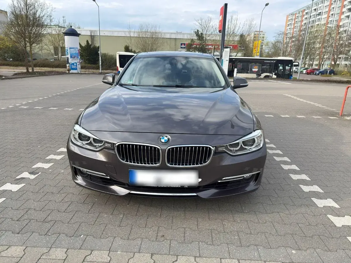 Gebraucht BMW 328 Luxury Line 245 PS (180 kW) 2011 Braun Limousine