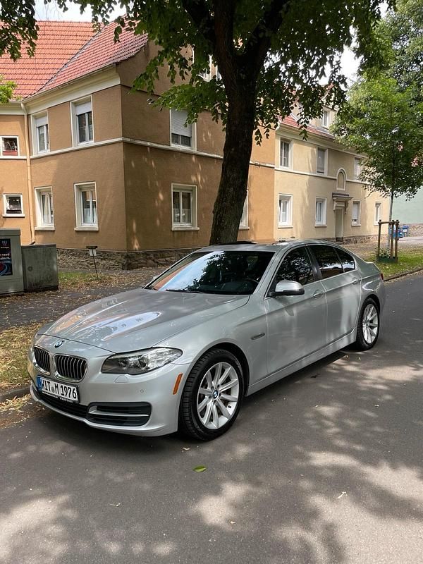 Silber Gebraucht 2013 BMW 535 Limousine | 12.000 € - Bild 1/4