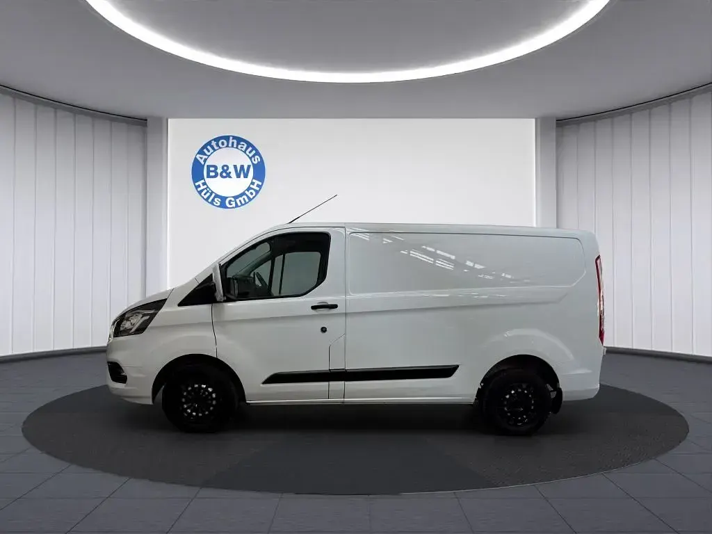 Gebraucht Ford Transit Custom Trend 131 PS (96 kW) 2022 Weiß Van / Kleinbus