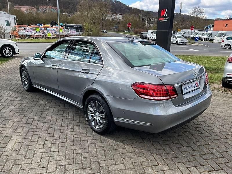 Gebraucht Mercedes E250 211 PS (155 kW) 2014 Silber Limousine