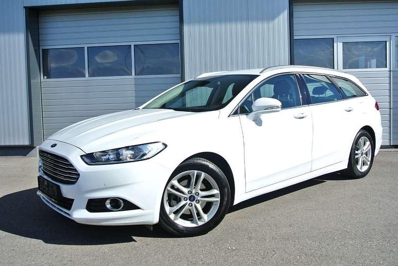 Weiß Gebraucht 2015 Ford Mondeo Titanium Kombi | 5.555 € (Fairer Preis) - Bild 1/4