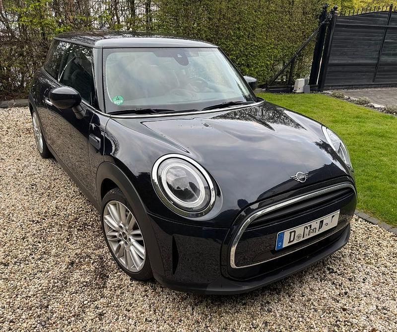 Gebraucht Mini Cooper Classic 136 PS (100 kW) 2023 Blau Kleinwagen