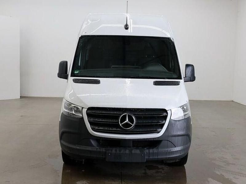 Gebraucht Mercedes Sprinter 170 PS (125 kW) 2022 Arktikweiß Van