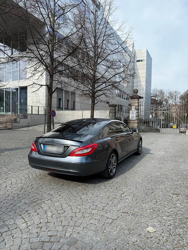Gebraucht Mercedes CLS250 204 PS (150 kW) 2013 Grau Limousine