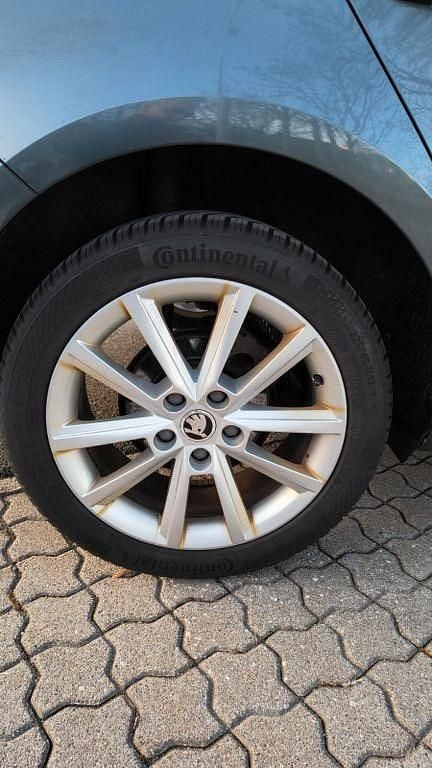 Gebraucht Skoda Octavia Elegance 150 PS (110 kW) 2014 Grau Kleinwagen