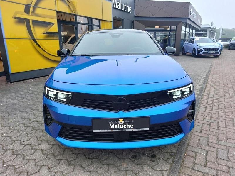 Gebraucht Opel Astra Ultimate 114 kW (156 PS) 2024 Kobalt blau (metallic) Limousine