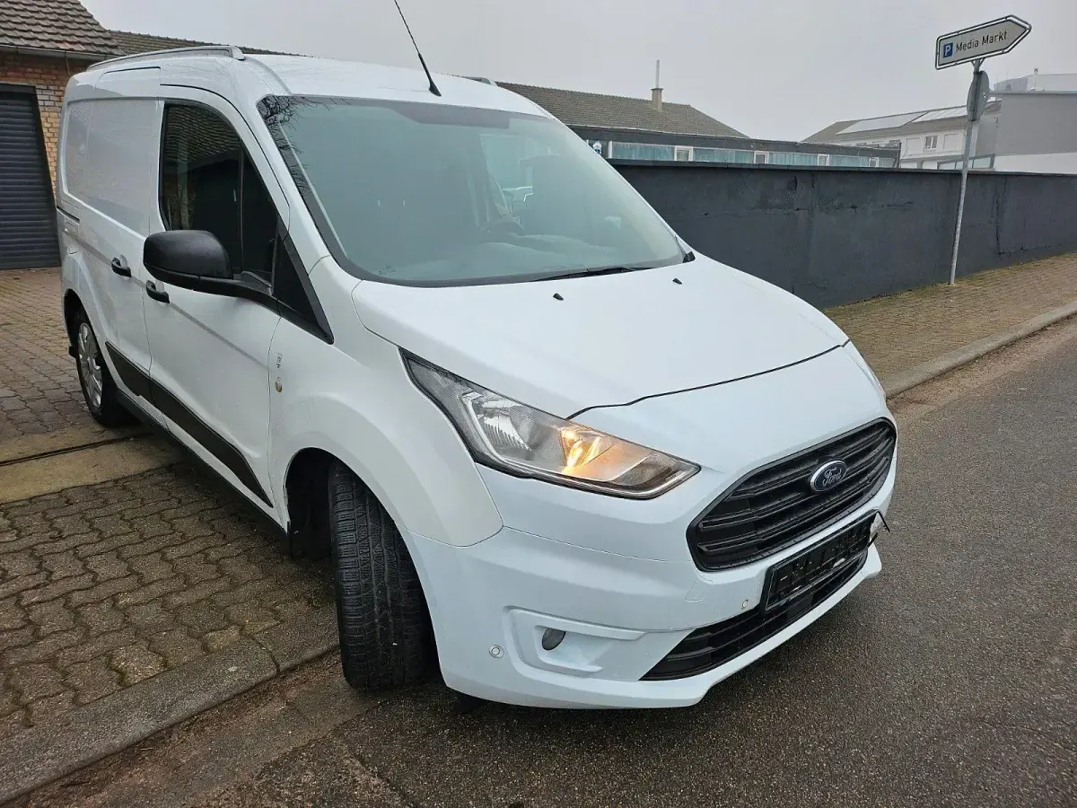Gebraucht Ford Transit Connect 101 PS (74 kW) 2019 Weiß Van / Kleinbus