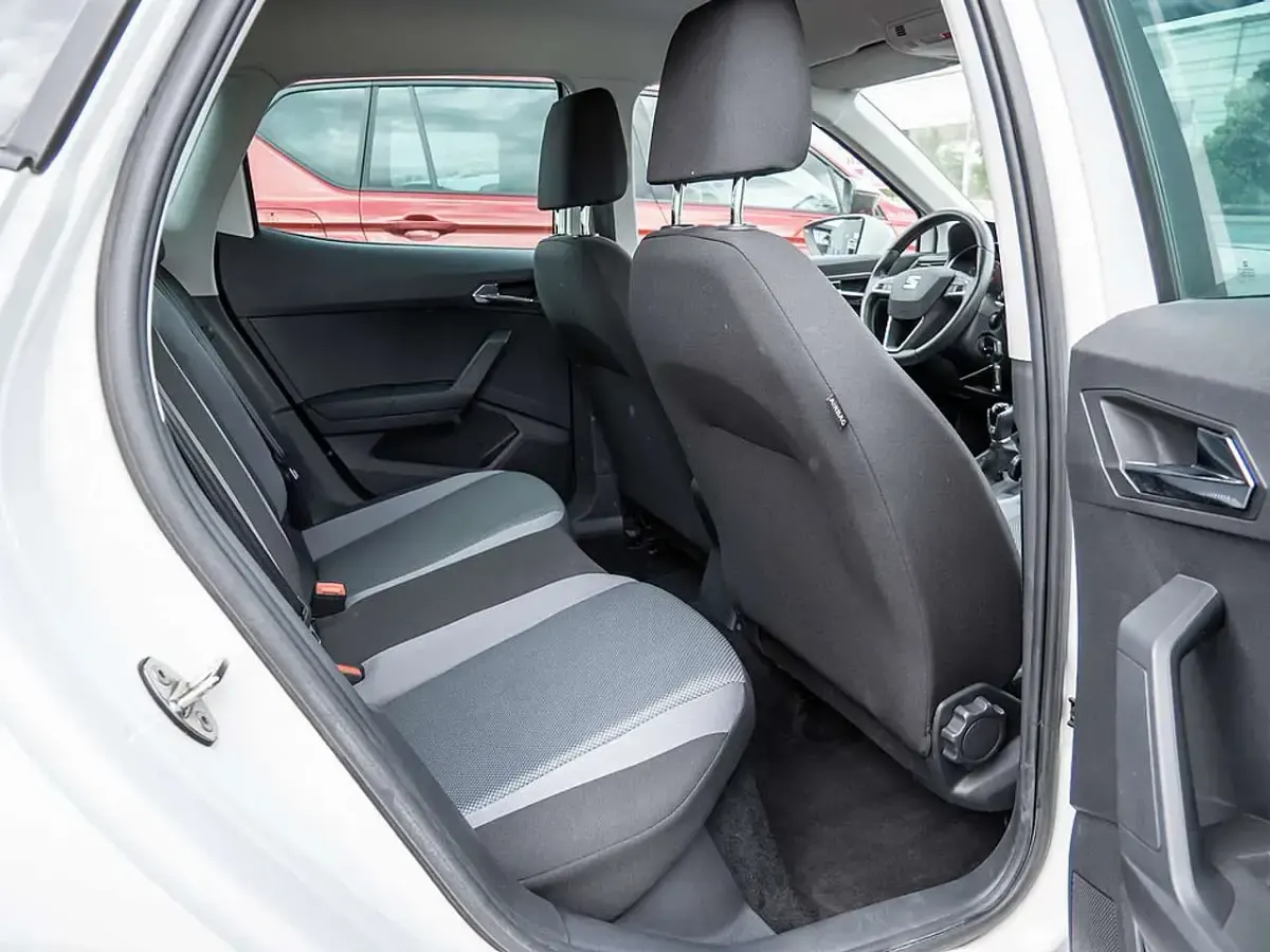 Gebraucht Seat Arona Beats 95 PS (69 kW) 2021 Weiß SUV