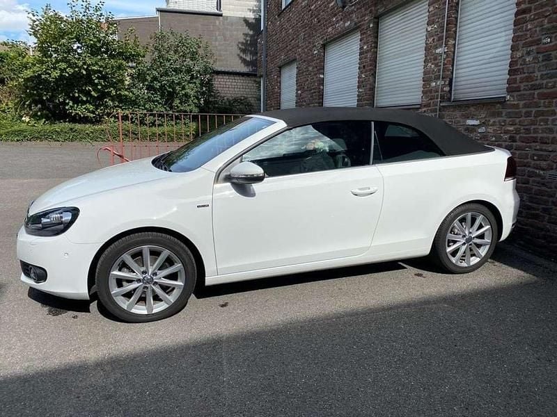 Gebraucht VW Golf Cabriolet LOUNGE 105 PS (77 kW) 2015 Weiß Cabrio