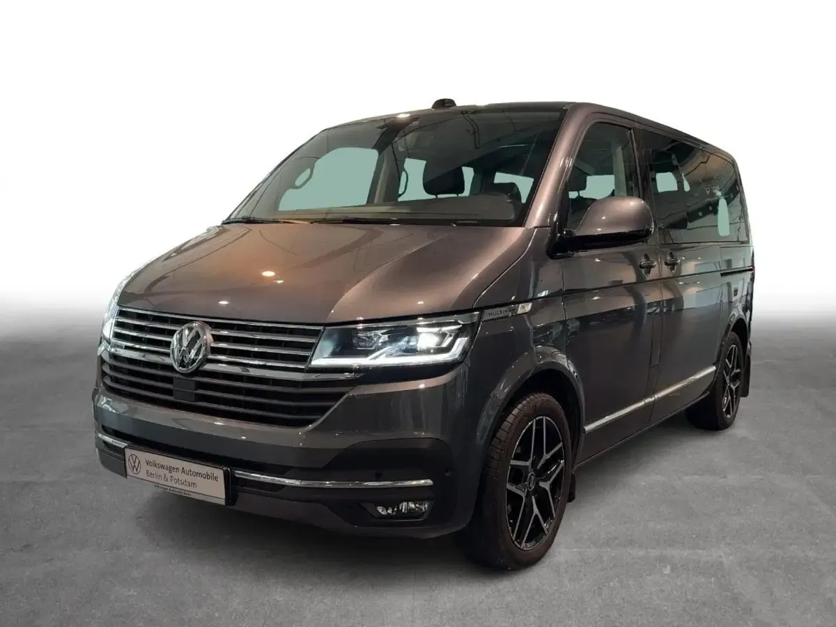 Gebraucht VW Multivan Highline 204 PS (150 kW) 2022 Indiumgrau metallic Van / Kleinbus