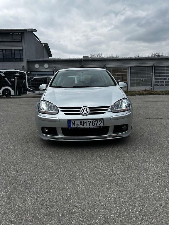 Gebraucht VW Golf V Edition 105 PS (77 kW) 2007 Silber Limousine