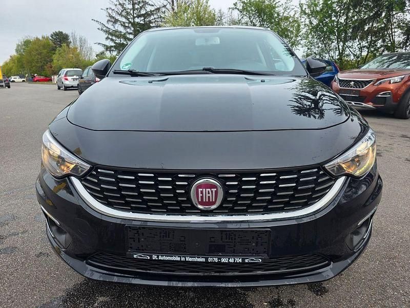 Gebraucht Fiat Tipo Lounge 120 PS (88 kW) 2018 Schwarz Limousine