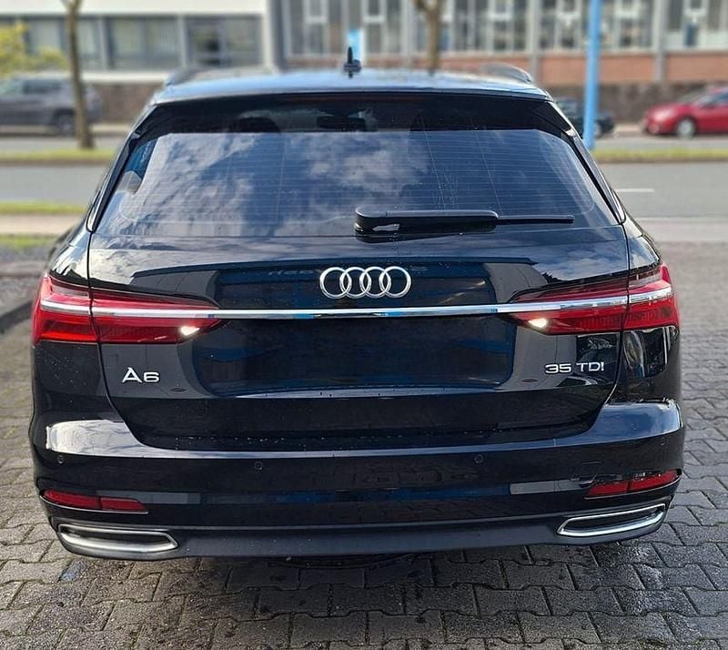Second-hand Audi A6 Advanced 163 CP (119 kW) 2021 Negru Break